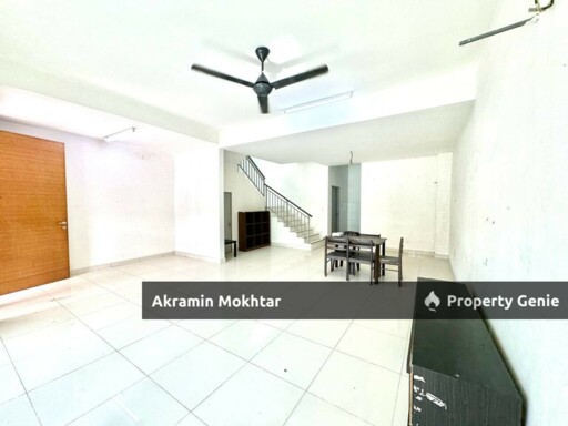 Double Storey Taman Mawar Bandar Baru Salak Tinggi, Sepang.