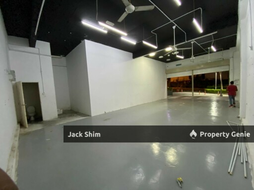 setia tri-angle shop