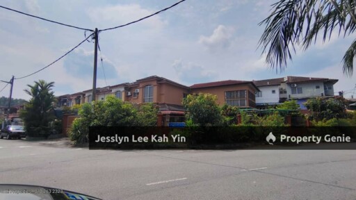 Taman Kajang Prima, Corner Lot