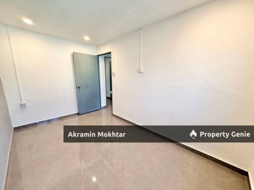 FREEHOLD & FULLY REFURBISHED | 2 Storey Taman Tuanku Ampuan Najihah, Senawang