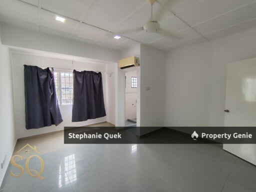 Partial Renovated With Fully Tiles & New Painting @ Taman Puchong Utama One 2 Storey House for Sale