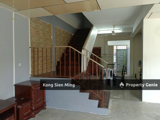 Sibu Double Storey Terrace Corner at Jalan Oya