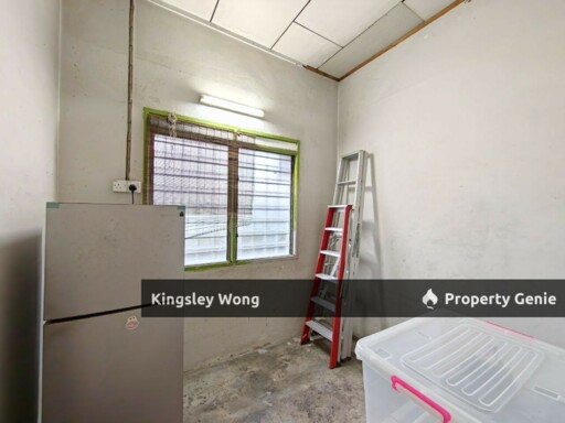 Pasir Puteh Single Storey Semi-D  3854 Sqft with Freehold Title Near Mall Schools Shoplot