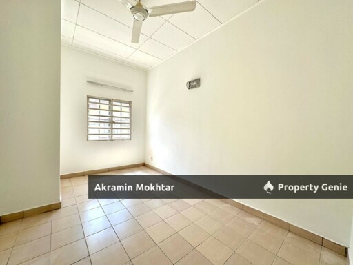 Double Storey Terrace Intermediate Seksyen 5, Kota Puteri, Rawang