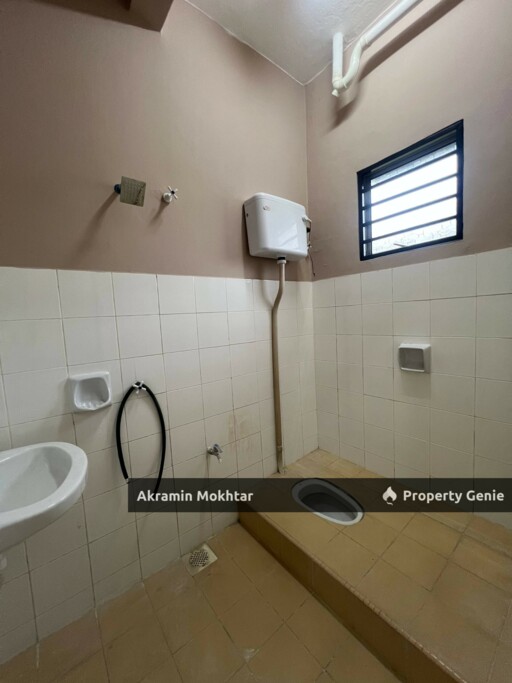 Freehold & Refurbished | 2 Storey Kemboja 4B Bukit Sentosa