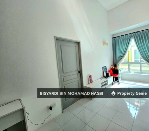 End Lot Partially Furnished Double Storey Desa Mayang Sari, Nilai