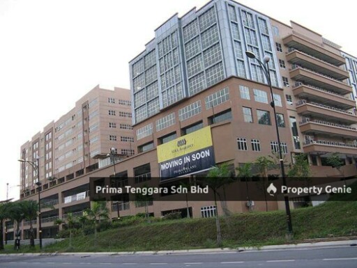 Prima Klang Avenue - Shoplots