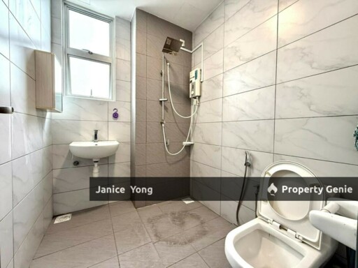 SKS Habitat Apartment @ Larkin