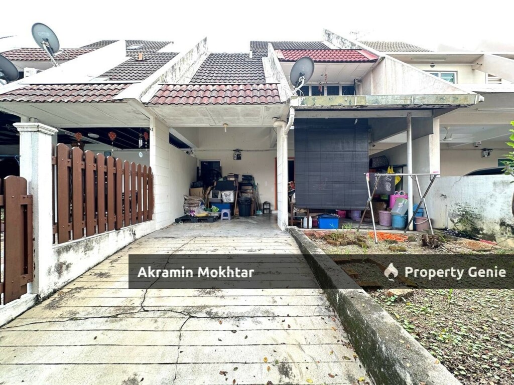 FREEHOLD & HOT LOCATION | Double Storey SS18 Subang Jaya [ JALAN KAKI LRT ]