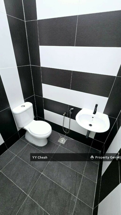 Lapangan Perdana Near Botani Ipoh Single Storey Inter-Corner House Fully Renovated and Refurbished, Great Location Freehold