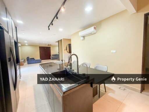 Ken Rimba Jimbaran Seksyen 16, Shah Alam | 2.5 Storey Terrace 5 Bedrooms | RM1.6M - Cornerlot and Fully Renovated