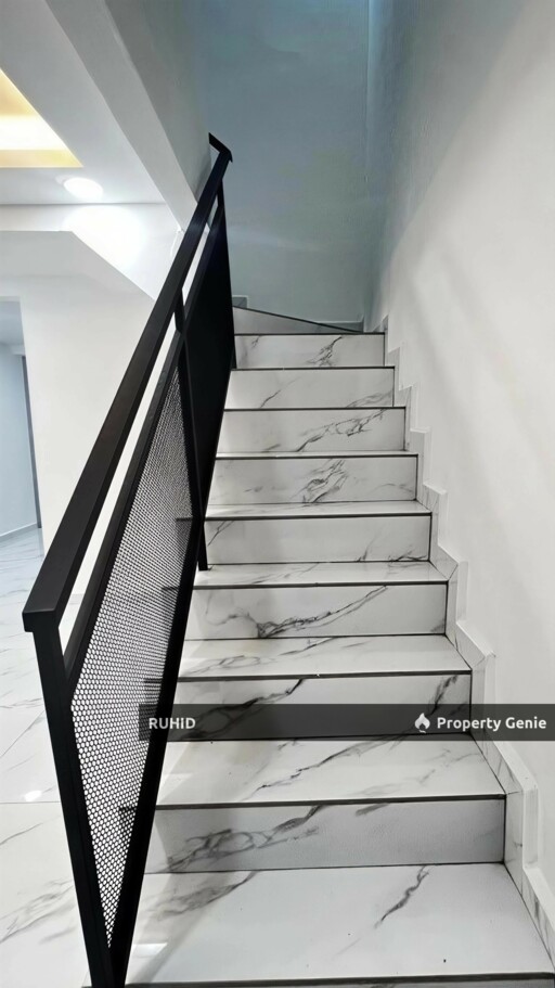 Renovated 3 Bedroom Double Storey House In Taman Skudai Baru