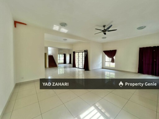 Saujana Villa, Taman Prima Saujana, Kajang | 2.5 Storey Bungalow 5 Bedrooms | RM1.75M - Gated and Guarded, Freehold, Spacious Hall & Built Up
