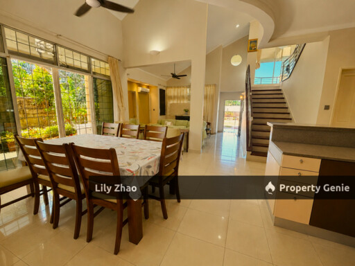 Bungalow on the Hill for Rent, 5Bed 4Bath, Fully Furnished, 6 Car Park, Mount Kinabalu View📍Jalan Lintas Highway, Kota Kinabalu City.