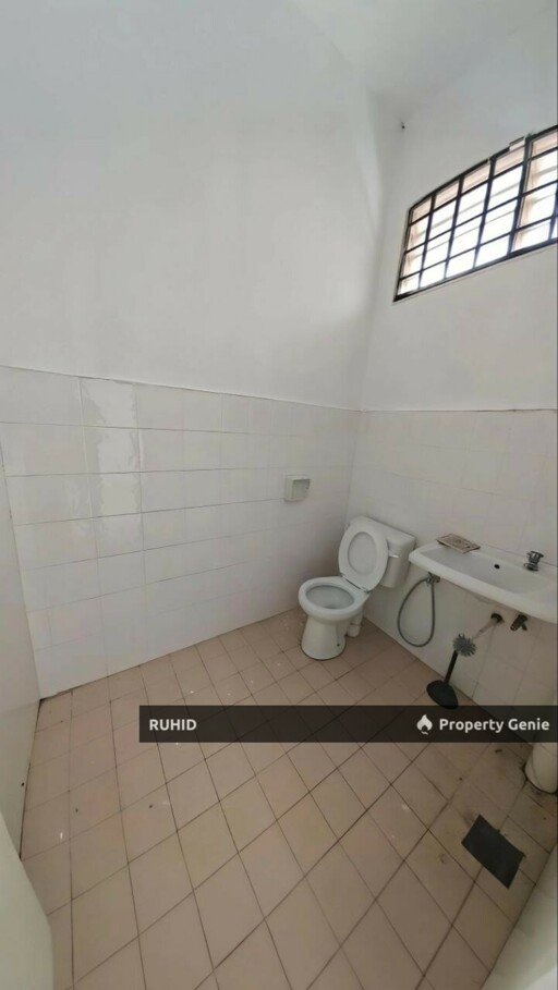 Puteri Wangsa Double Storey Terrace Freehold 4R3B Renovated