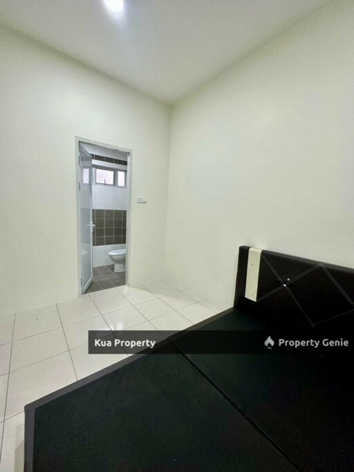 Single Storey Terrace House for Rent Located at Stutong Baru ( easy access from BDC)