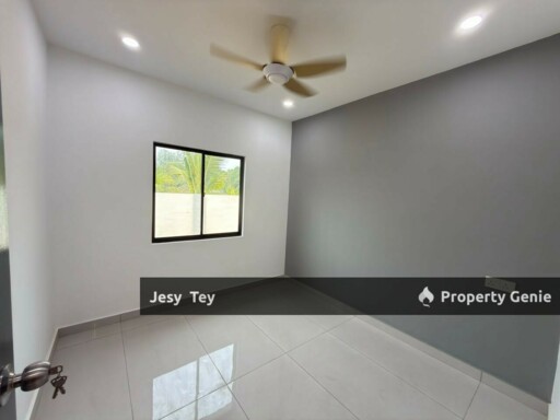 Taman Universiti Single Storey Terrace Corner Lot For Sales