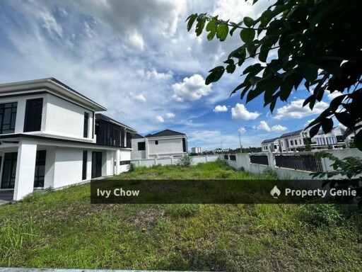 Setia Tropika Semi D For Rent