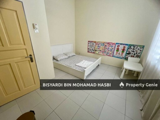 CORNER LOT 2 STOREY SEMI DETACHED, ROYAL  IVORY 2 BANDAR SAUJANA PUTRA.