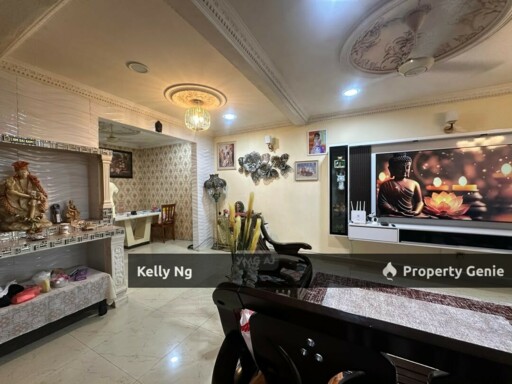 Double Sty House Partly Furnished At Bukit Tinggi 1 Klang For Rent