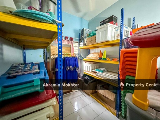 Freehold | 2 Storey CORNER LOT TAMAN SEMENYIH PARKLANDS, BERANANG
