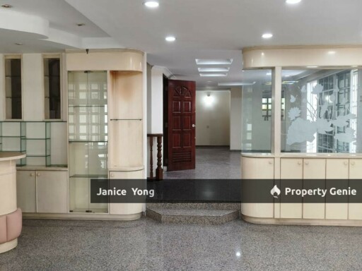 Taman Pelangi Jalan Merah