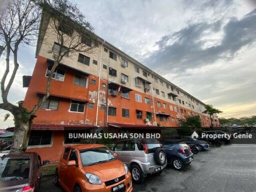 Taman Subang Perdana Flat