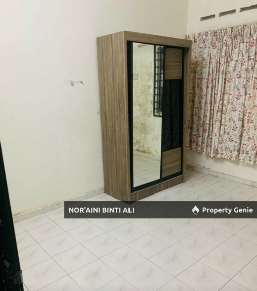 Semi D Setingkat Bukit Gelugor Batu Hitam [Walking Distance SMK Beserah] utk Dijual