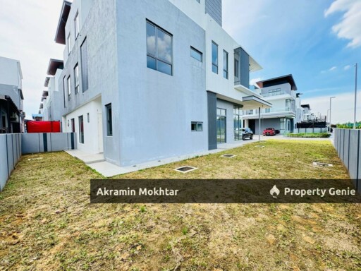 Corner Lot Brand New 3 Storey Semi Detached Broadleaf Residences Taman Alam Kemuning Shah Alam