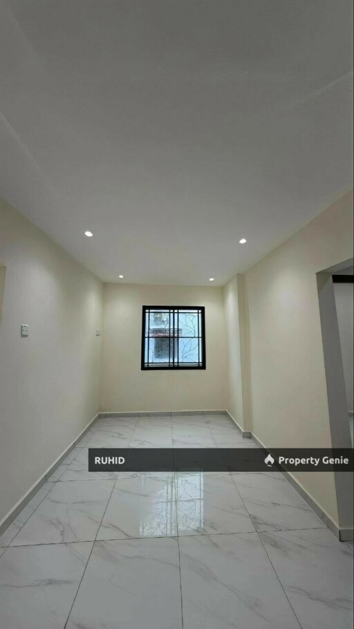 Freehold Endlot Double Storey Terrace For Sale @ Taman Muhibbah Saleng Senai | Fully Renovated