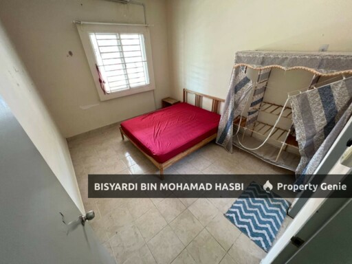 SINGLE STOREY TERRACE TIMUR ENSTEK, BANDAR BARU ENSTEK, NILAI .