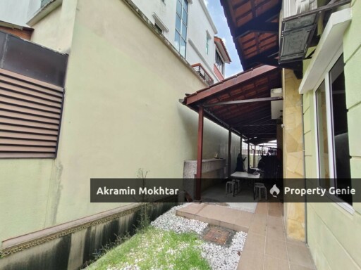 Facing Open & Renovated | 3 Storey Bungalow  SEKSYEN 4, SHAH ALAM Location : Jalan Limau Madu 4/4L,Shah Alam