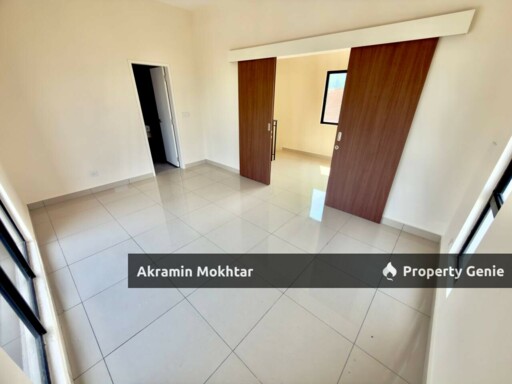 CORNER LOT 3 Storey Terrace Nassim Heights, Taman Ukay Bistari, Ampang Selangor