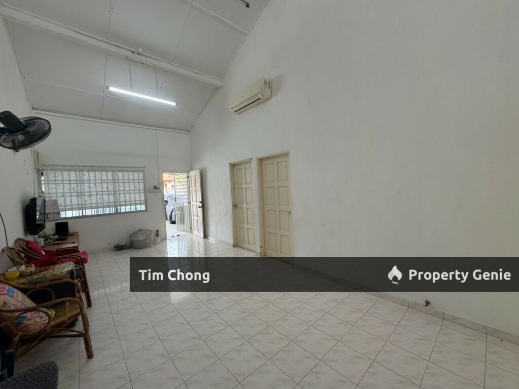 💥新山 Taman Melodies 稀有单层 End Lot 单位出租 😍