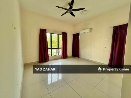 Saujana Villa, Taman Prima Saujana, Kajang | 2.5 Storey Bungalow 5 Bedrooms | RM1.75M - Gated and Guarded, Freehold, Spacious Hall & Built Up