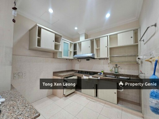 Townhouse First Floor For Sale @ Bukit Cheng