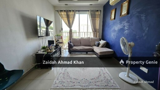 THE SANDERSON SERI KEMBANGAN RENOVATED FREEHOLD 2 CAR PARK NEAR LIFT LEVEL 1 HOUSE IS MID LEVEL AND BLOCK B