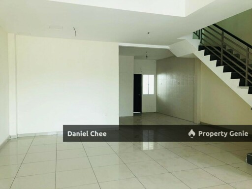 Lapangan Hartamas Double Storey Terrance House For Rent