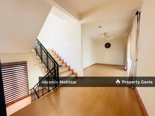 RENOVATED 2.5 Storey Semi D Puncak Bangi, Seksyen 6, Bandar Baru Bangi