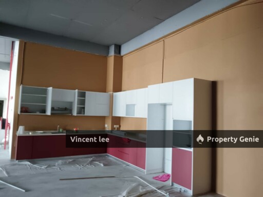 Taman Meranti Jaya, 4 Storey Warehouse Factory , 3 Ton Floor Loading, 40 Foot Container Access, with Cargo Lift, 100 Amp Power Supply, 23 Feet Height at Ground Floor, Prime Location, Easy Access to Hi