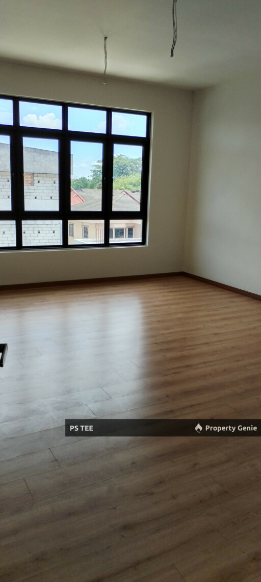 3 STOREY SEMI-D SENTOSA KLANG