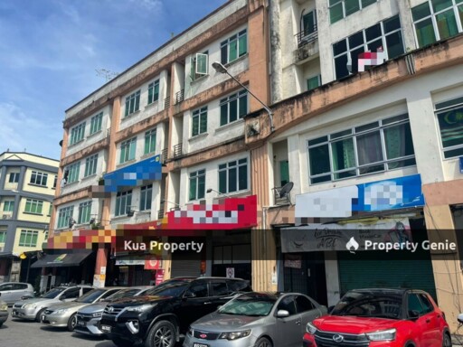 Main Road 4-Storey Shophouse For Sale! Located at Sejingkat, Demak Laut Industrial Park