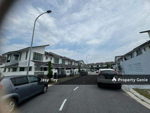 Ulu Tiram Double Storey House For Rent