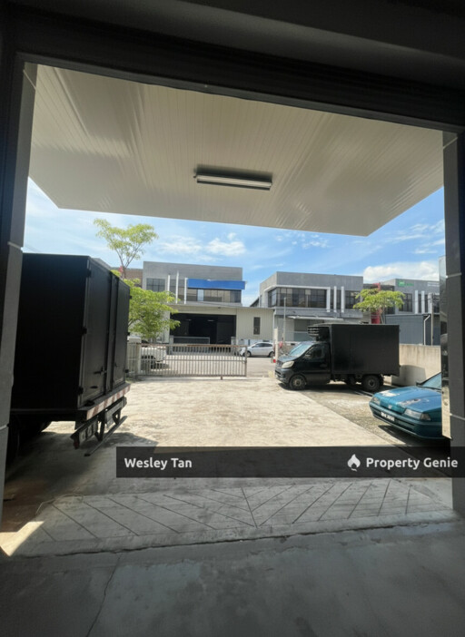 Krubong Industry Area 1.5 Semi D 8,400sf Covered Factory 60 x 140 Rent