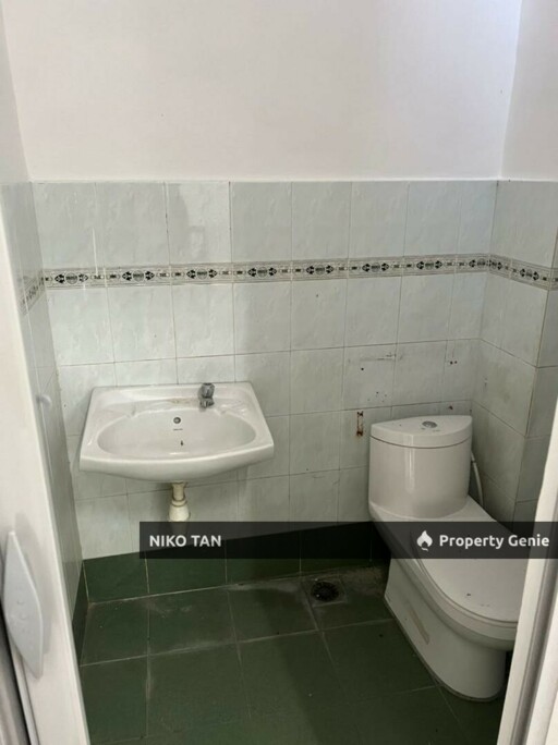 [MOVE-IN]2Storey Bukit Indah For Rent