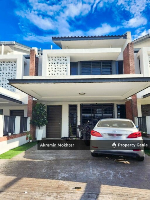 Freehold & Renovated | Double Storey Terrace Jalan Hopea U15/18  Elmina Valley 4 Shah Alam