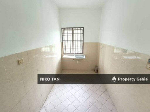 Jelatang Shop Apartment Renovated, Taman Cahaya Kota Puteri , Masai For Sale