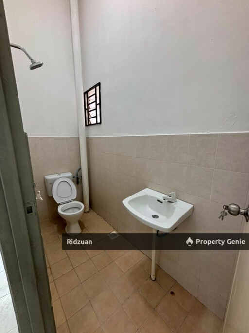 Single Storey House, Taman Putrimas, Simpang Renggam