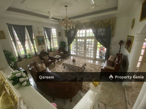 Single Storey Bungalow Sungai Kantan Kajang. Huge Land