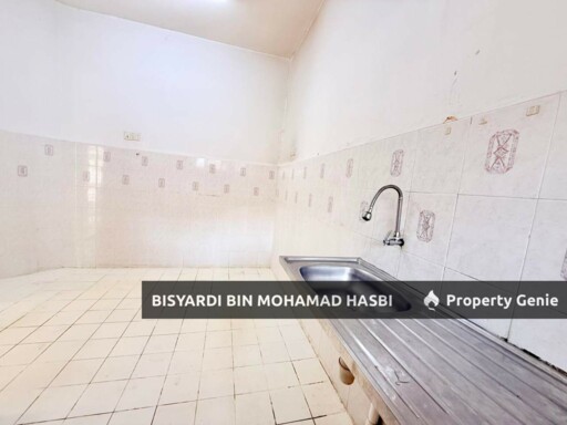 NEGOTIABLE & GATED GUARDED Double Storey Taman Peak 208 Kajang Utama, Kajang.